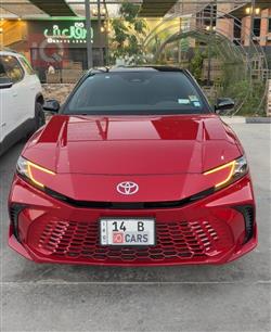 تۆیۆتا کامری